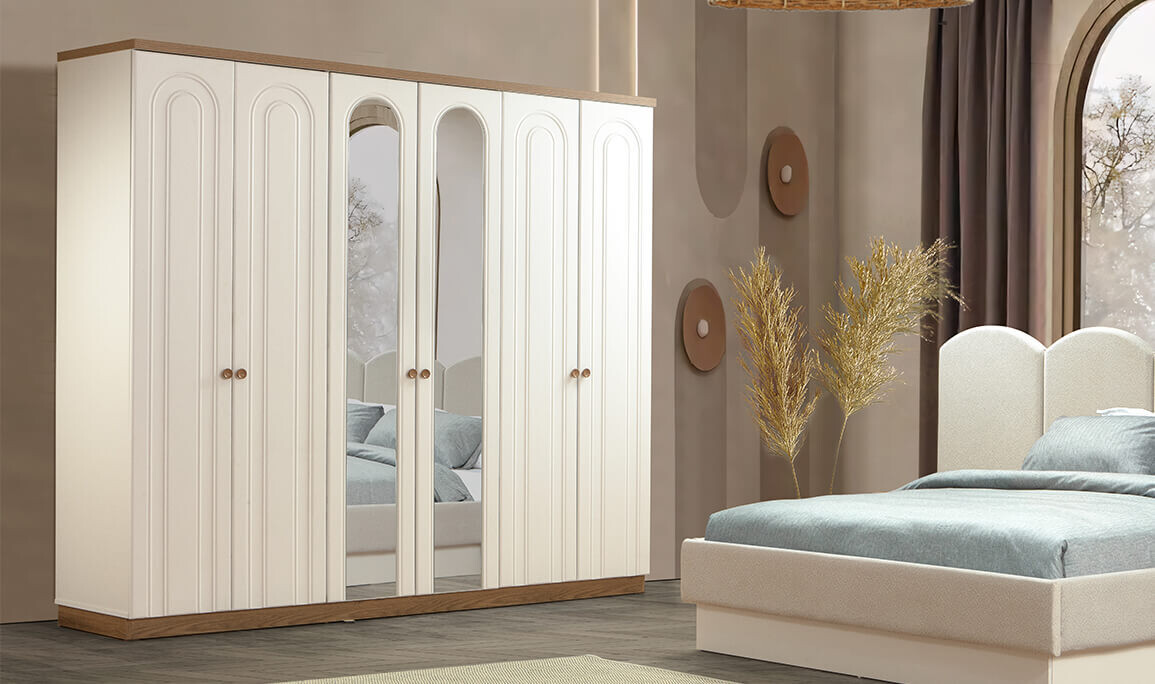 Gardırop Seçimi: Sürgülü mü, Kapaklı mı?