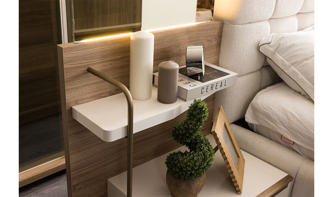 Isabella Karyola - 17