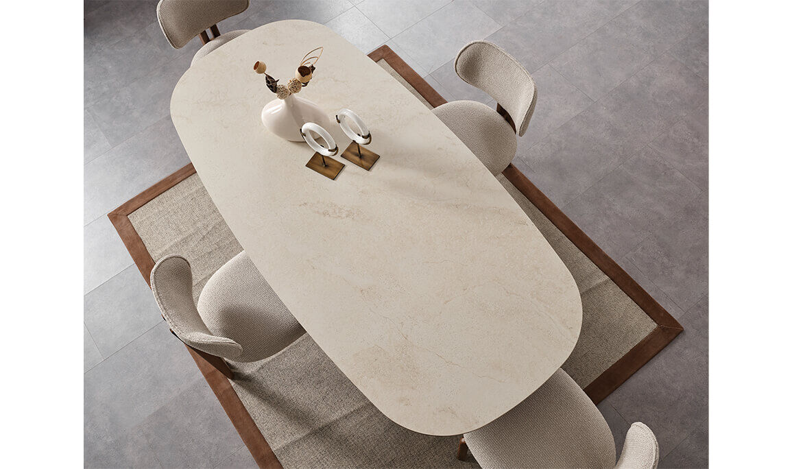 Valencia Yemek Masası